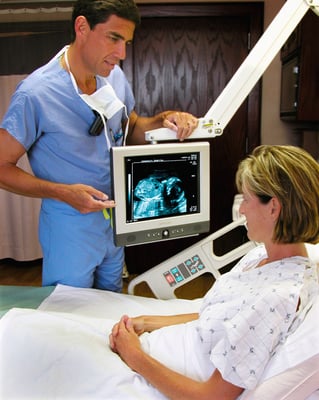 2003_DBOSS_Patient-with-15-inch-lcd_LR