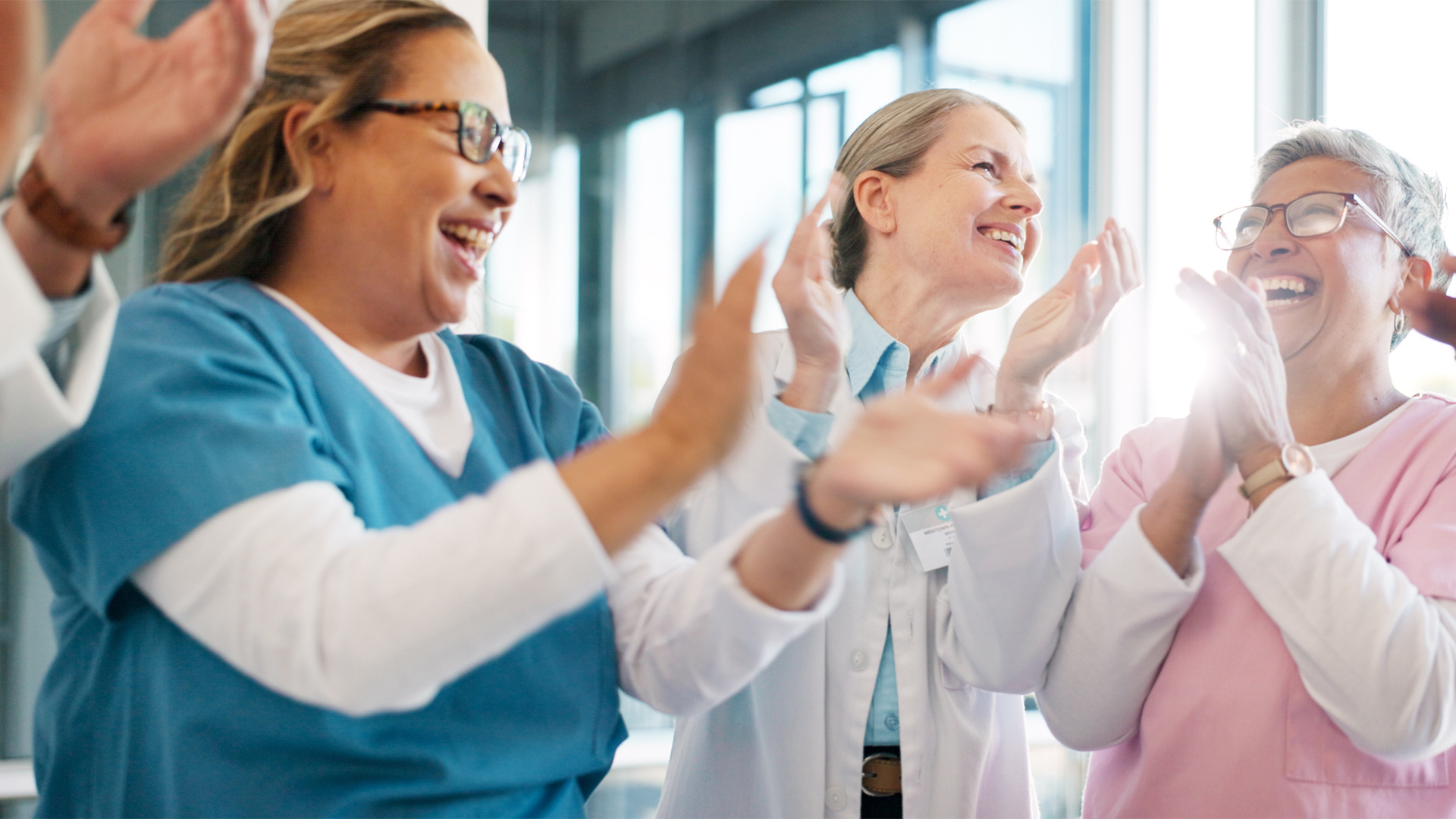 doctor-support-and-applause